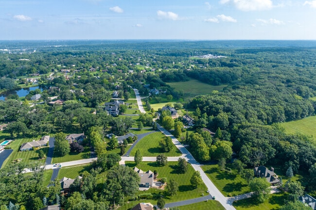 The Hastings neighborhood of Lemont features many high-end homes in established subdivisions.