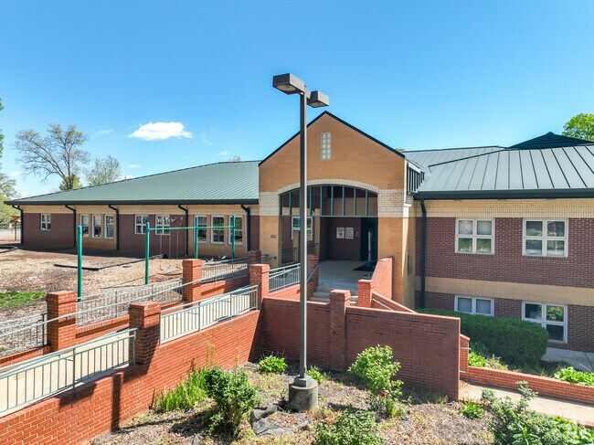 The entrance to Oakwood Elementary School in Hickory.