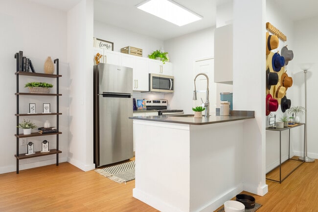 The Pointe at State College, State College, PA 16803 - photo 7