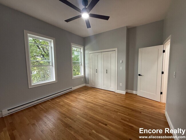 120 London St unit 9, Boston, MA 02128 - photo 6