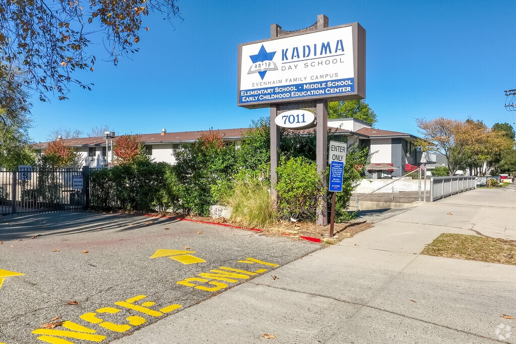 Kadima Day School is a preschool, kindergarten, and elementary school.