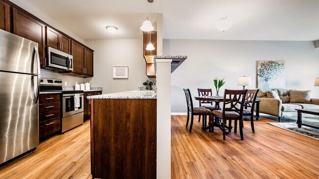 Gateway Green Apartments, Forest Lake, MN 55025 - photo 2