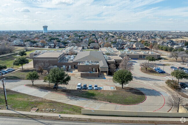 Polser Elementary School has a student-teacher ratio of 12:1.