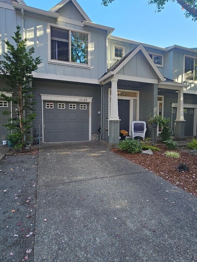 16189 SW Holland Ln, Sherwood, OR 97140