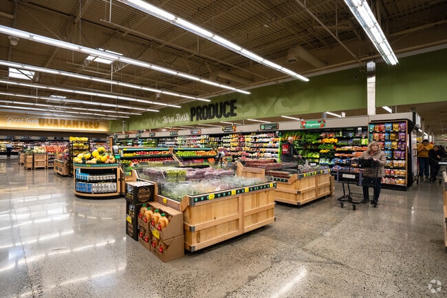 Albertsons provides convenient access to groceries within North Central Billings.