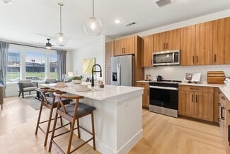5700 Grover Ave, Austin, TX 78756