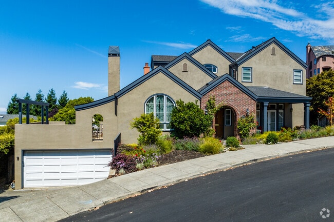 The diverse range of home styles in Upper Rockridge contributes to the unique atmosphere.