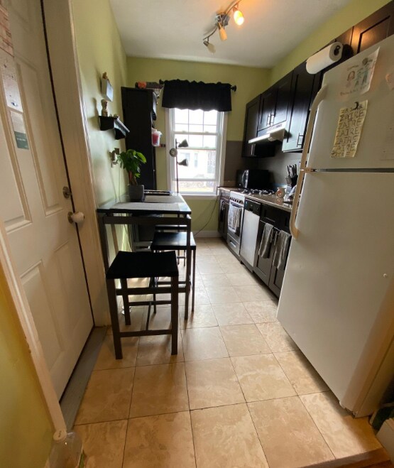 22 Chiswick Rd unit 9, Brighton, MA 02135 - photo 1