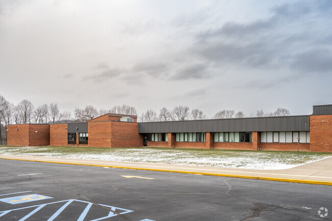 The student-teacher ratio of Jefferson-Morgan Elementary School is 13 to 1.