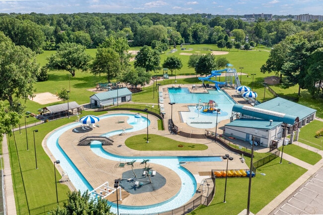 Reconnect with nature! Practice your swing at Green Ridge Golf Course, bring the family to Featherston Park's playground, or take a short drive up to the lake to watch the sunset. Plan your visit!