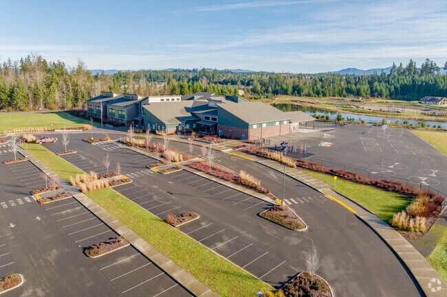 Plenty of room for both faculty and parents in this large parking lot at Tehaleh Heights Element