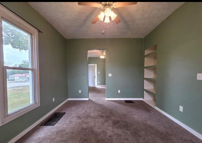 2026 Ash St, Terre Haute, IN 47804 - photo 4