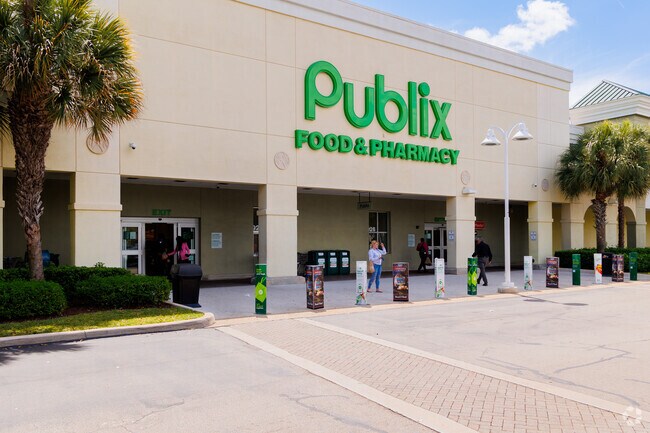 Publix is the prefered grocery store of the residents of Berkshire.