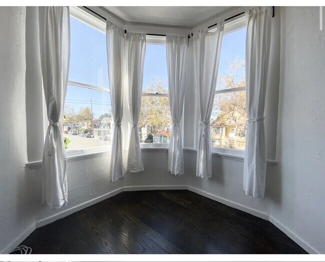 1000 Central Ave unit D, Alameda, CA 94501 - photo 2