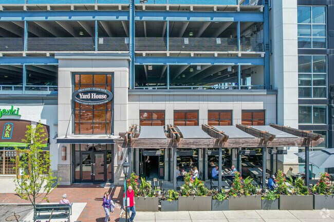 Yard House restaurant has outdoor seating in Oakdale.