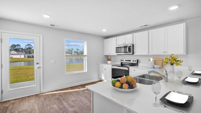 227 Lakeside Dr, Port Wentworth, GA 31407 - photo 5