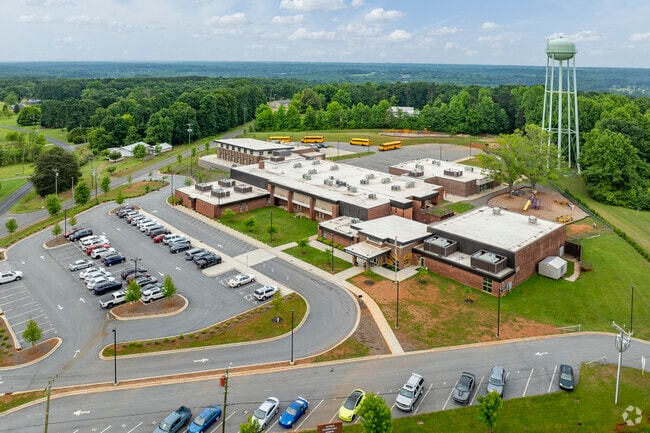 Banoak Elementary School prepares just under 300 Catawba County students.