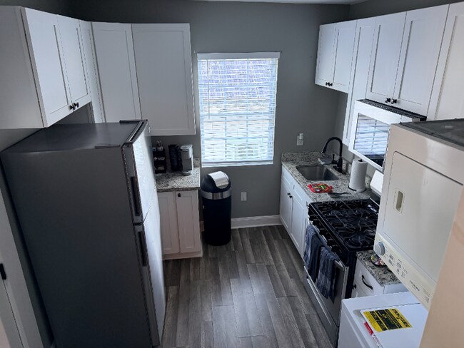 910 N Rocheblave St unit 910 N. Rocheblave, U, New Orleans, LA 70119 - photo 4