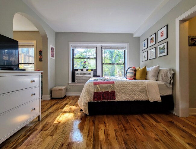 555 W Arlington Place unit 512, Chicago, IL 60614 - photo 4