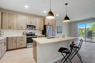 6100 Lake St, Middleton, WI 53562