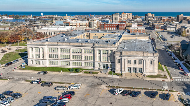 Send your High Schoolers to the esteemed Harborside Academy in Kenosha.