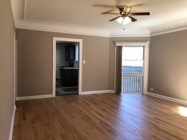 6441 N Francisco Ave unit 2, Chicago, IL 60645 - photo 5