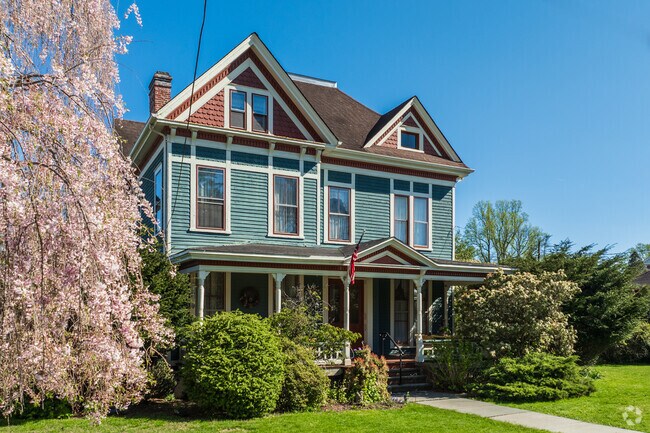 Victorian style homes, large and small, are seen all over Hackettstown.