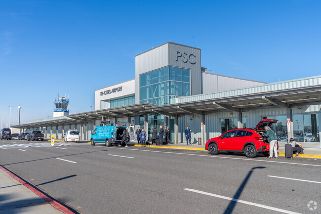 The Tricities airport is located a short drive from downtown Pasco.