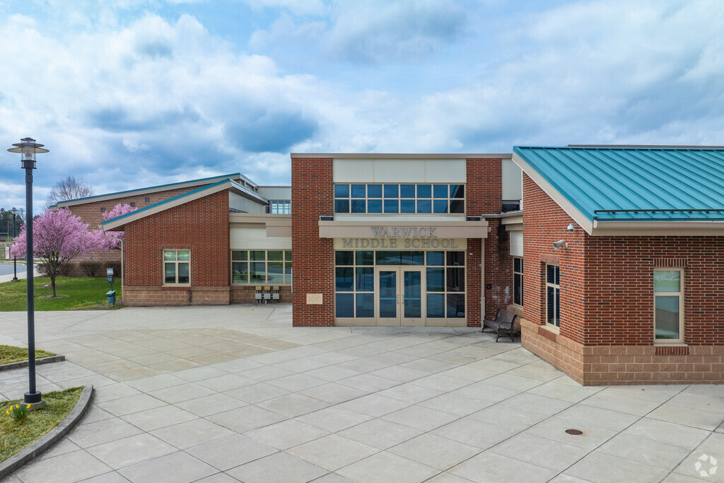 Warwick Middle School is part of the Warwick School District.