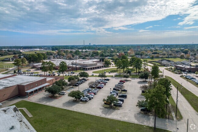 Northpointe Intermediate offers an easy morning drop-off system for working parents.