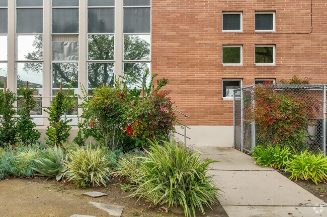 Crespi Carmelite High School