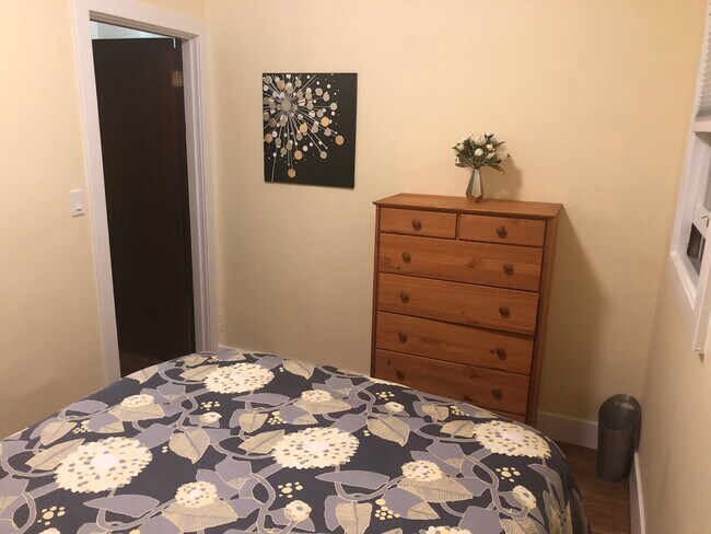 1722 Walnut St unit 1, Berkeley, CA 94709 - photo 5