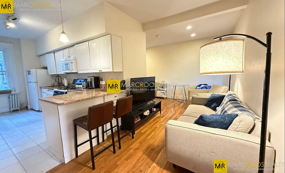 1880 Commonwealth Ave unit 5, Brighton, MA 02135 - photo 1