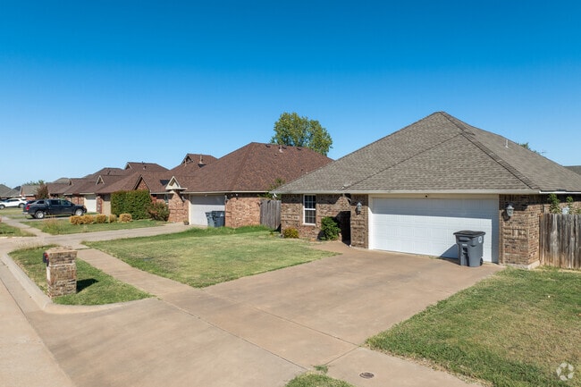 New traditional homes are very common in Rolling Hills.