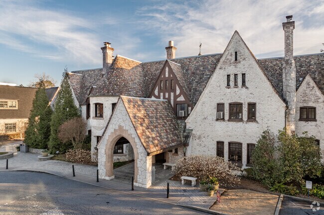 Pace Academy is a private school in West Paces, Atlanta, GA.