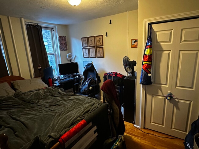 220 Hanover St unit 19, Boston, MA 02113 - photo 3