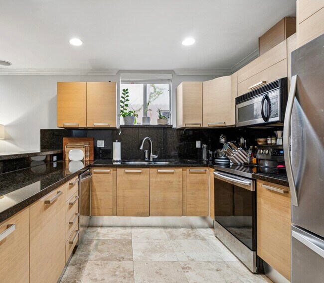 3168 Ohio St, Miami, FL 33133 - photo 5