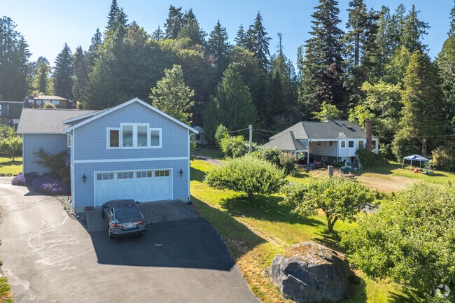 Southworth offers beautiful multi-level bungalow-style homes perfect for modern living.