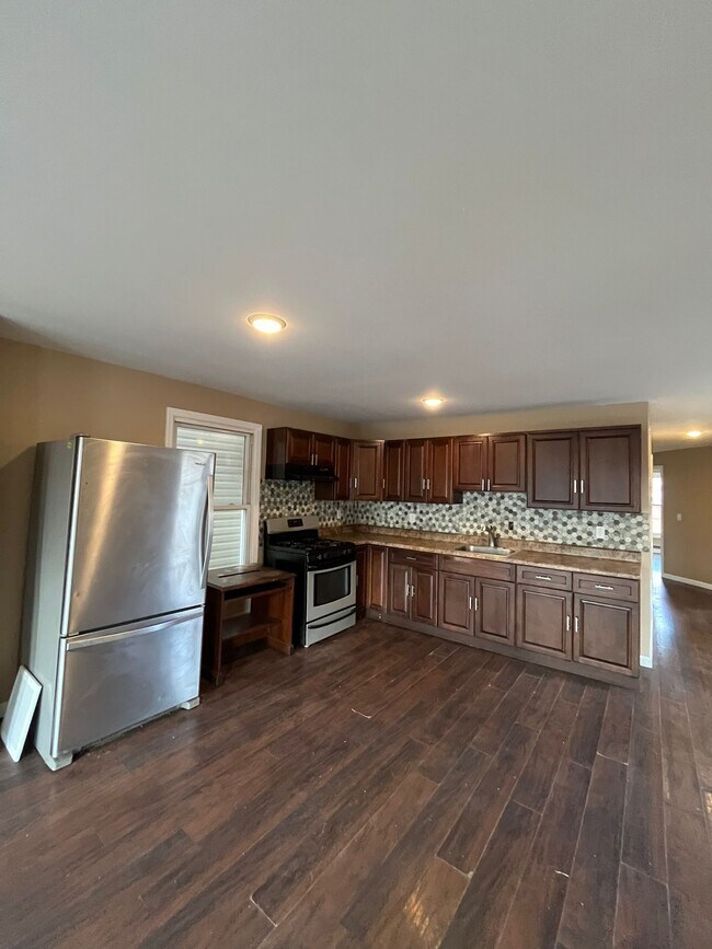 622 Bramhall Ave Unit 2, Jersey City, NJ 07304