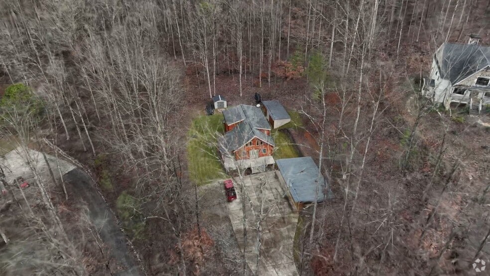 4947 Weaver Rd, Gainesville, GA 30507 - photo 2