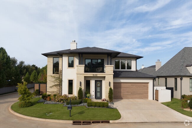 N Western-S Kelly homes showcase beautiful Oklahoma architecture.