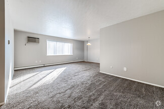 1111 Independence Ave, Akron, OH 44310