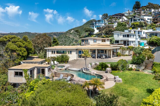 Nestled into the hillside, Coast Royal is known for its custom homes that blend architectural elegance with unobstructed sunset and Catalina Island views.