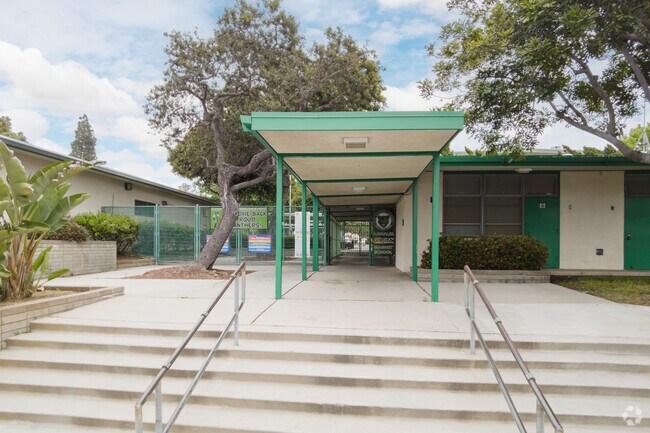 The entrance to Annalee Avenue Elementary School.