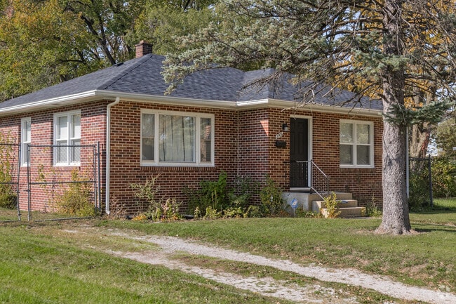 Greater McMillen Park has beautiful brick bungalow style homes in Fort Wayne.
