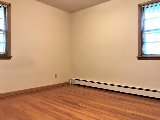 410 Pawling St unit 3, Madison, WI 53704 - photo 7