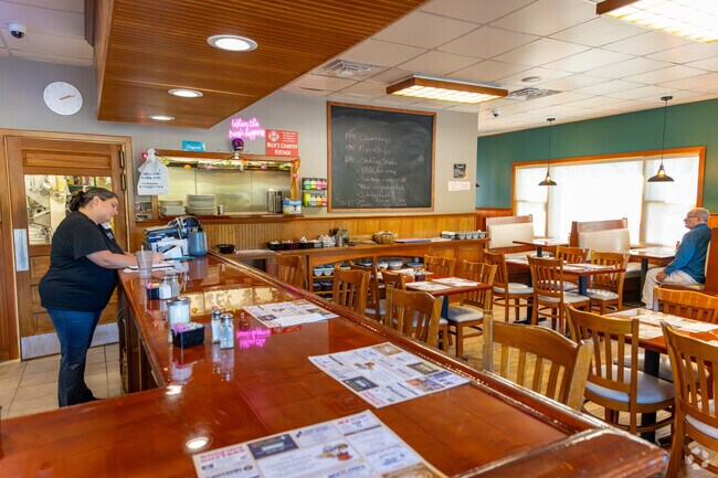 Locals gather at Nick’s for all-day breakfast and a welcoming atmosphere.