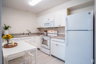 1698 University Ave, Berkeley, CA 94703