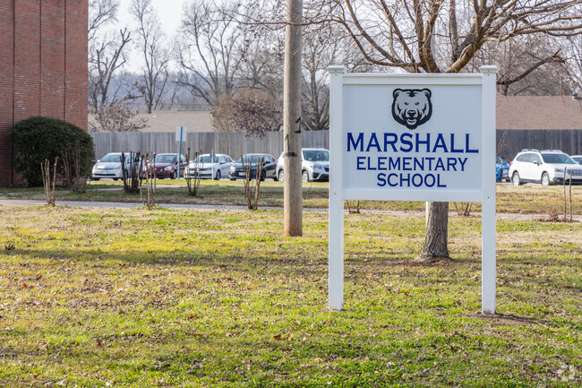 Marshall Elementary School has a 14 to 1 student to teacher ratio.