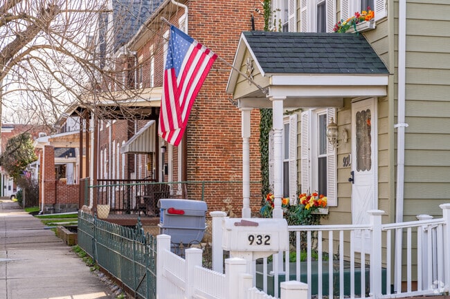 Walking the streets in East End South is pleasant and peaceful with friendly neighbors.